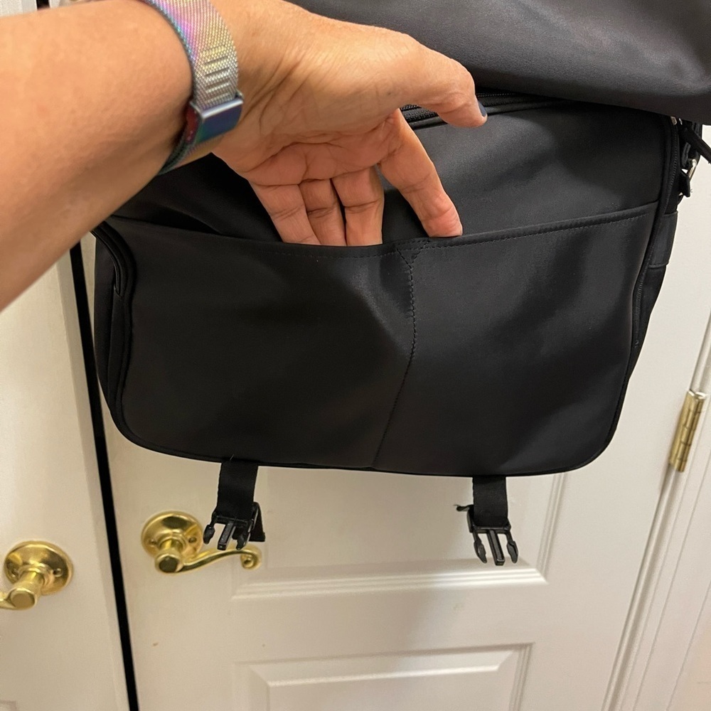 GUESS Black Nylon Exterior Laptop Bags in new conditions - Picture 11 of 16